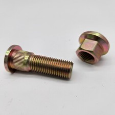 Radbolzen mit Radmutter